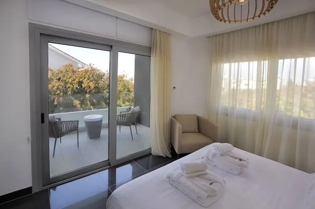 Deluxe Villa