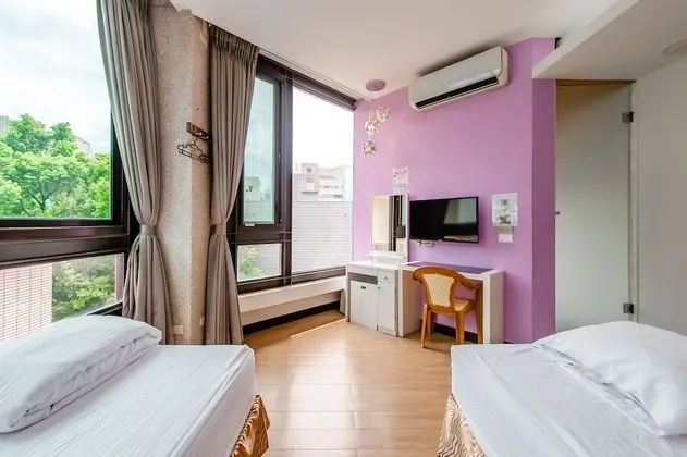 İki Ayrı Yataklı Oda, Şehir Manzaralı