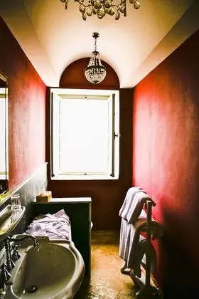 Luxury Tek Büyük Yataklı Oda