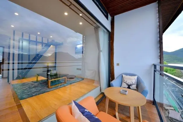 Deluxe Çatı Katı (Loft), Göl Manzaralı