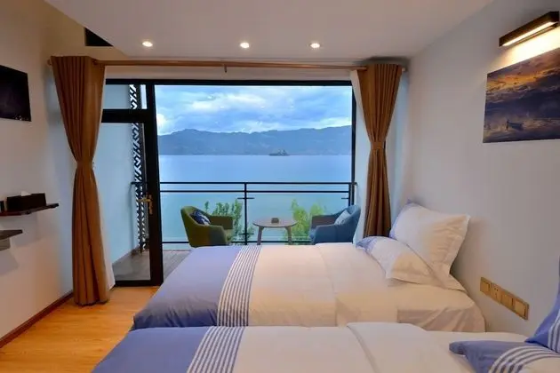 Family Çatı Katı (Loft), Göl Manzaralı