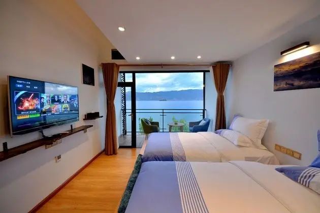 Family Çatı Katı (Loft), Göl Manzaralı