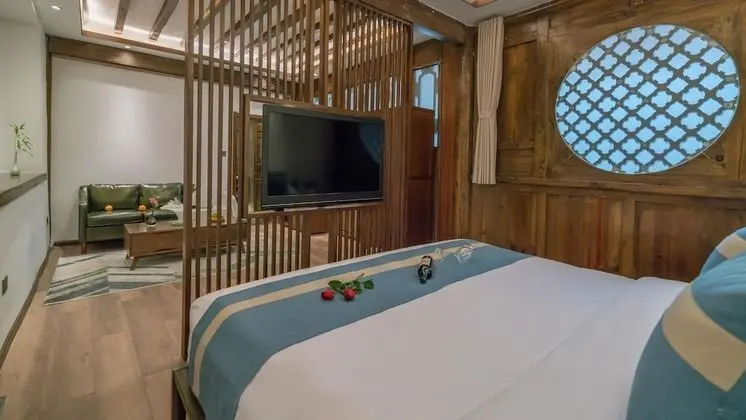 Deluxe Tek Büyük Yataklı Oda
