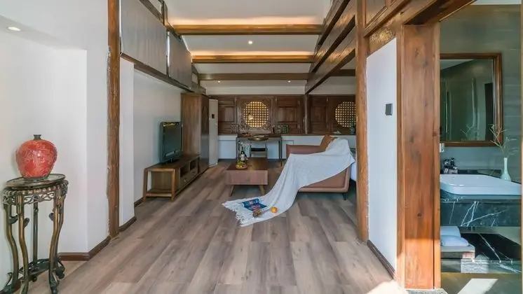 Deluxe Tek Büyük Yataklı Oda, Balkon