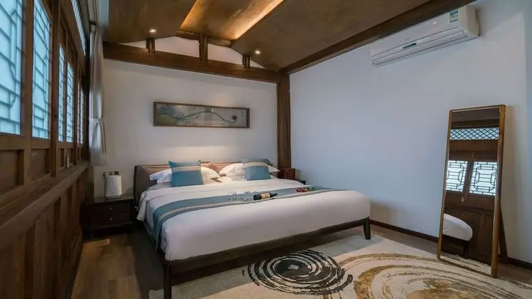 Deluxe Tek Büyük Yataklı Oda, Balkon