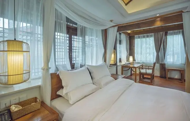 Deluxe Tek Büyük Yataklı Oda, Dağ Manzaralı