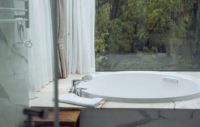 Deluxe Tek Büyük Yataklı Oda, Dağ Manzaralı