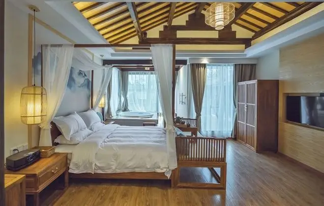 Superior Tek Büyük Yataklı Oda, Dağ Manzaralı