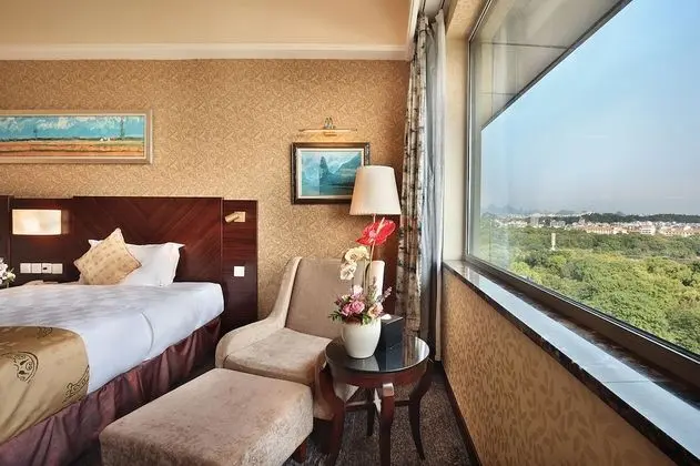 Standard Oda, Nehir Manzaralı