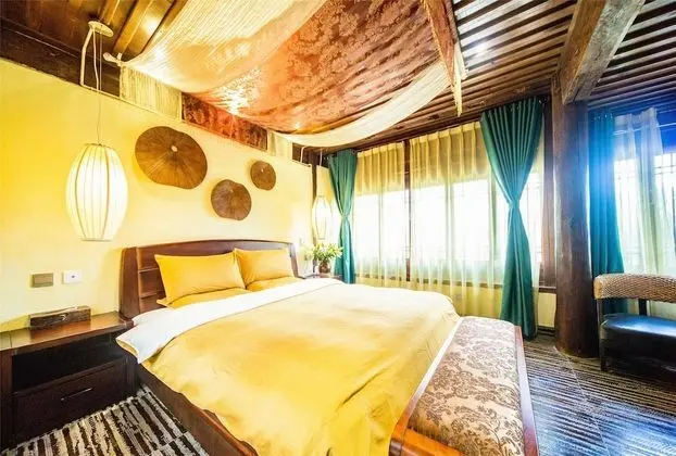 Deluxe Tek Büyük Yataklı Oda