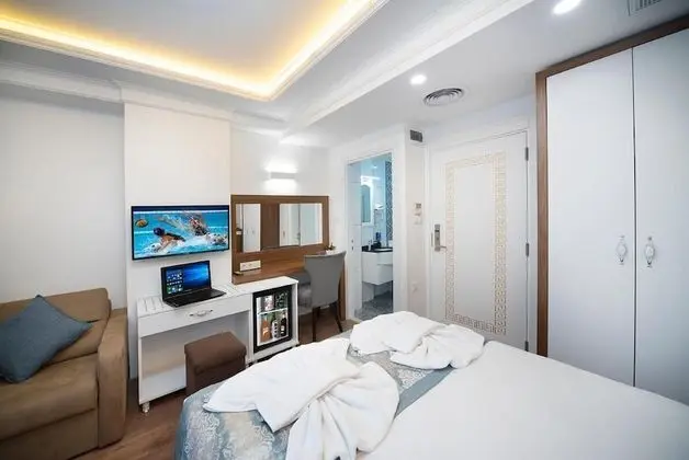 Room, 1 Bedroom, Microwave