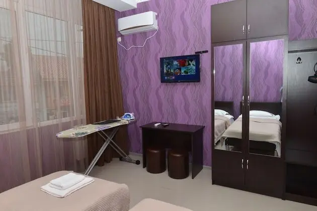 İki Ayrı Yataklı Oda, Dağ Manzaralı