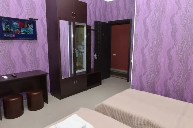 İki Ayrı Yataklı Oda, Dağ Manzaralı