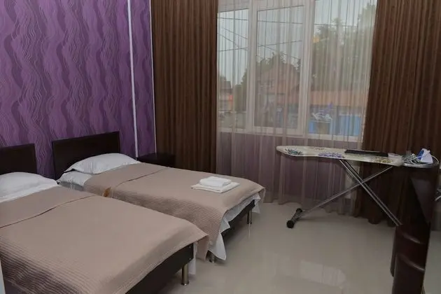 İki Ayrı Yataklı Oda, Dağ Manzaralı