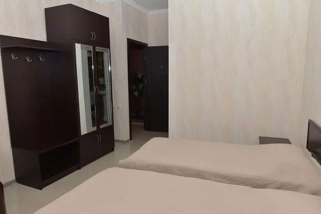 Üç Kişilik Oda, Şehir Manzaralı