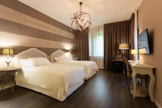 Deluxe İki Ayrı Yataklı Oda