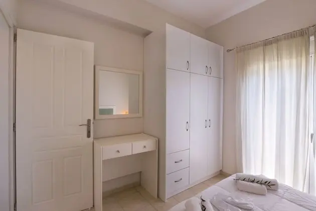 Stüdyo, Bahçe Manzaralı