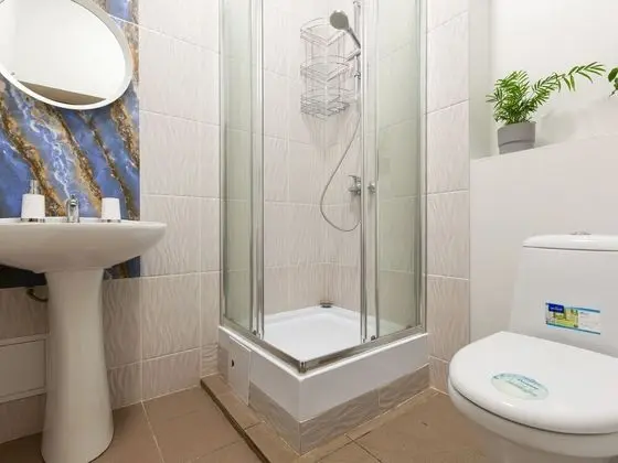 Economy Tek Büyük Yataklı Oda, Ortak Banyo