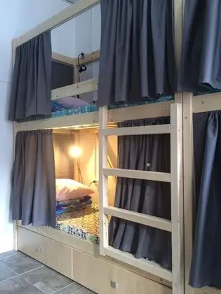 Ortak Ranzalı Oda, Karma Ranzalı Oda