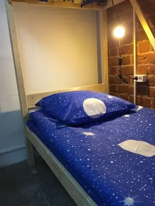 Ortak Ranzalı Oda, Karma Ranzalı Oda