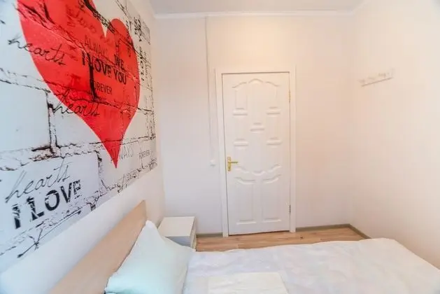 Romantic Tek Büyük Yataklı Oda