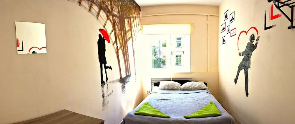 Standard Tek Büyük Yataklı Oda