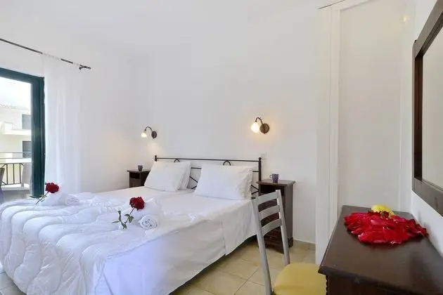 Standard Stüdyo, Havuz Manzaralı