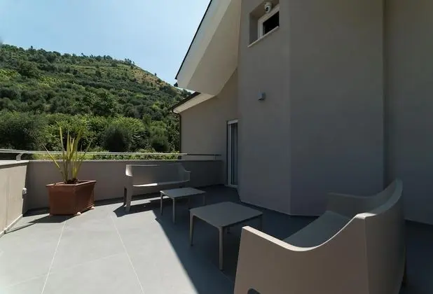 Deluxe Üç Kişilik Oda