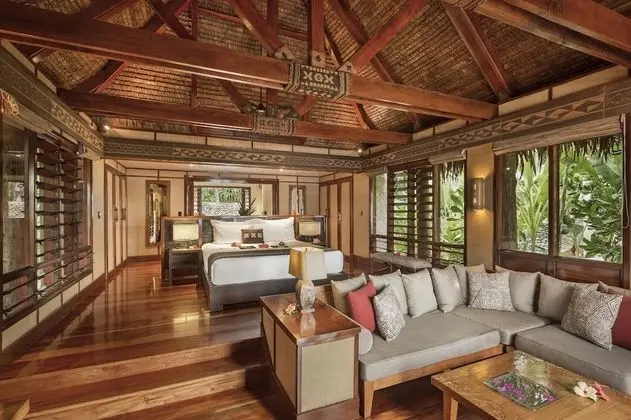 Deluxe Bungalov, Denize Sıfır