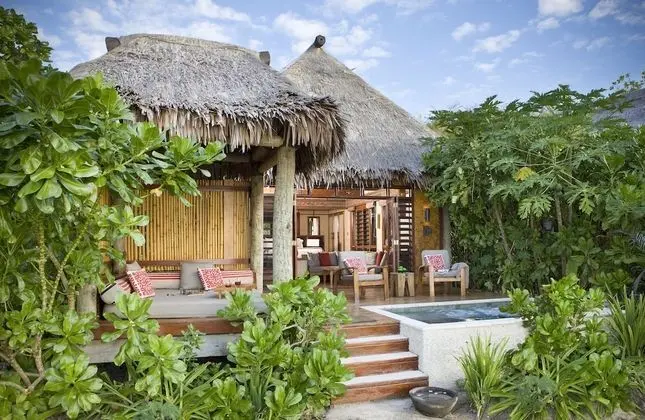 Deluxe Bungalov, Denize Sıfır