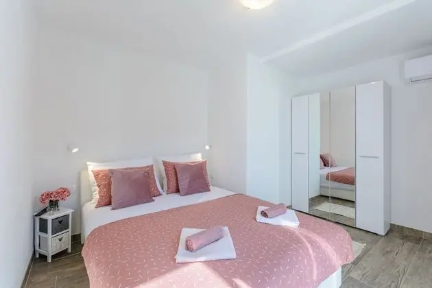 Villa (2 Bedroom Villa with Pool and Hot Tub)