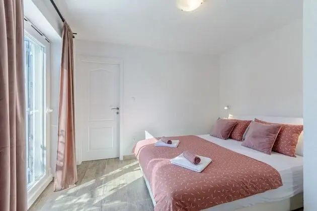 Villa (2 Bedroom Villa with Pool and Hot Tub)