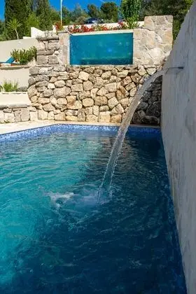 Villa (2 Bedroom Villa with Pool and Hot Tub)