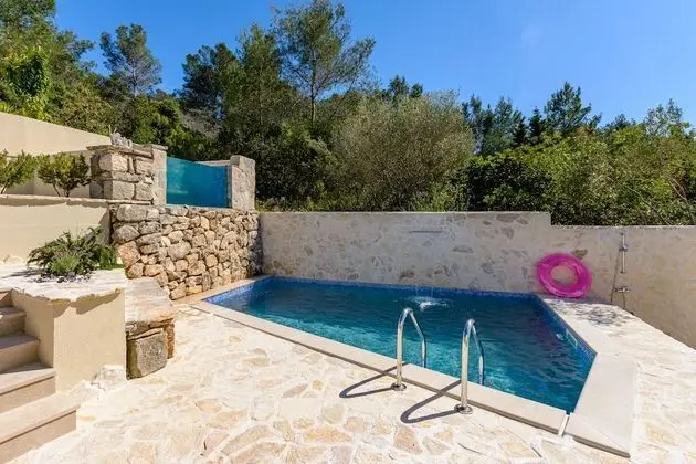 Villa (2 Bedroom Villa with Pool and Hot Tub)