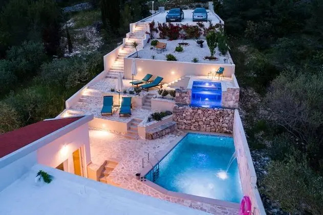 Villa (2 Bedroom Villa with Pool and Hot Tub)