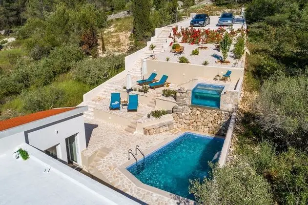 Villa (2 Bedroom Villa with Pool and Hot Tub)