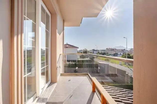 Villa, Havuz Manzaralı, Balkon veya Teraslı