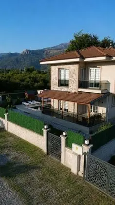 Villa, Havuz Manzaralı, Balkon veya Teraslı