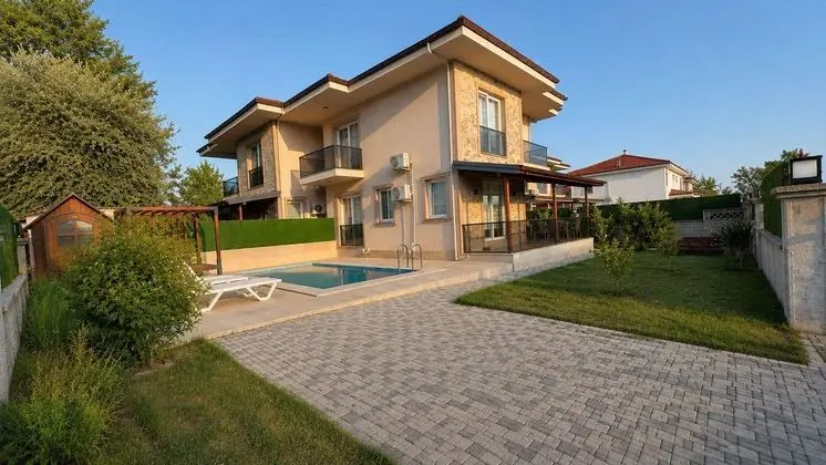 Villa, Havuz Manzaralı, Balkon veya Teraslı