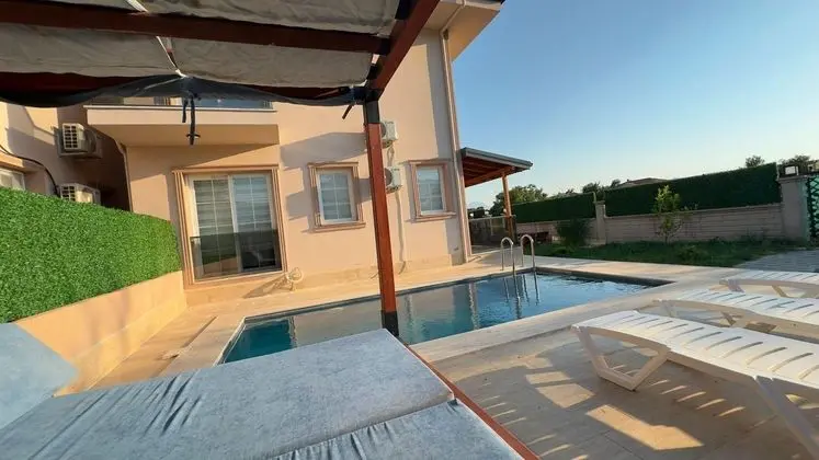 Villa, Havuz Manzaralı, Balkon veya Teraslı