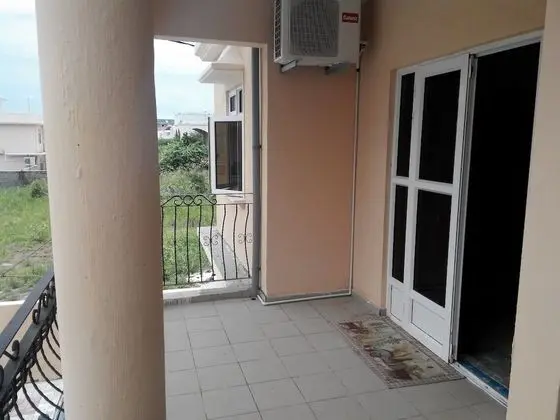 Traditional Oda, 3 Yatak Odası, Sigara İçilebilir, Havuz Manzaralı