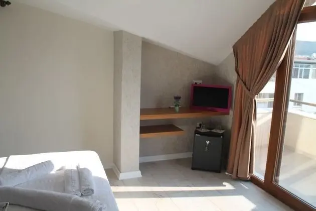 Deluxe Tek Büyük Yataklı Oda