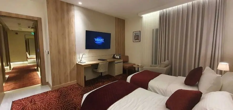 Deluxe Tek Büyük Yataklı Oda