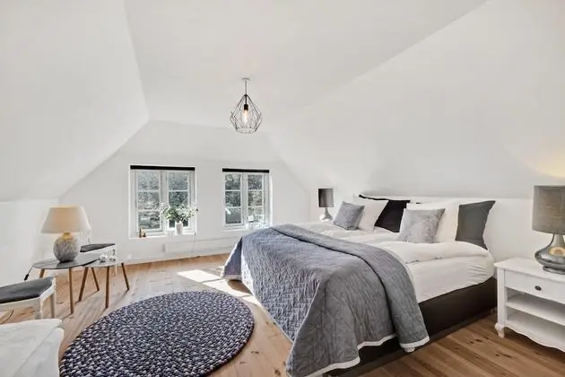 Comfort Tek Büyük Yataklı Oda