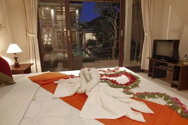 Superior Oda, Havuz Manzaralı (Special Rate)