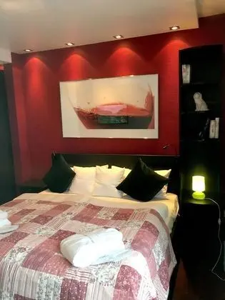 Tek Büyük Yataklı Oda, 1 En Büyük (King) Boy Yatak (Das Rote Zimmer)
