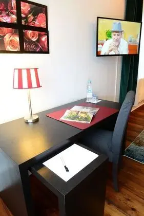 Tek Büyük Yataklı Oda, 1 En Büyük (King) Boy Yatak (Das Rote Zimmer)
