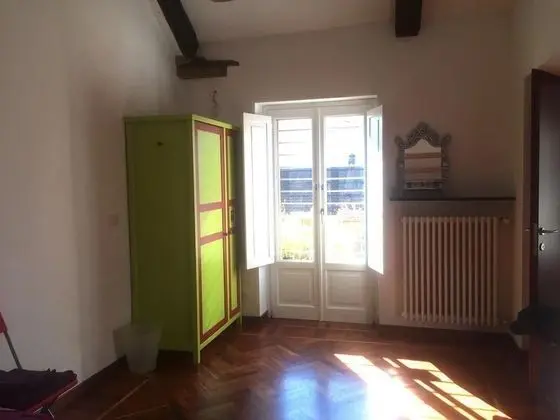 Basic İki Ayrı Yataklı Oda, Ortak Banyo