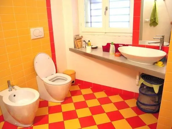 Basic İki Ayrı Yataklı Oda, Ortak Banyo