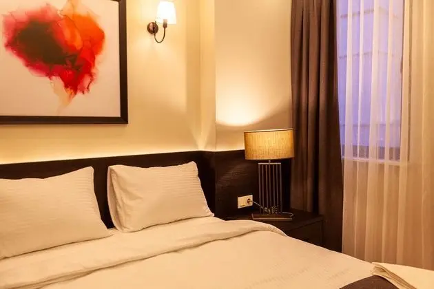 Comfort Süit, 1 Çift Kişilik Yatak ve Çekyat, Sigara İçilebilir, Avlu Manzaralı